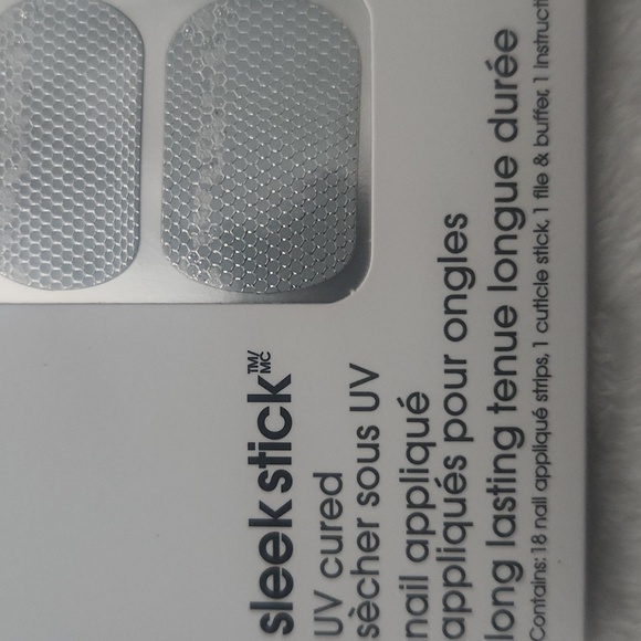 Essie UV cured sleek stick 18 nail strips per pack cuticle stick and file - Picture 3 of 4